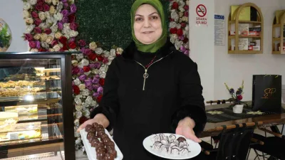 Van'ın girişimcisi Perihan Duman, otlu peynirli ve kavutlu çikolata üretmeye