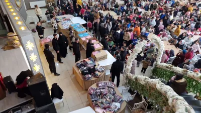 Avrupa'da çeşitli ülkelerde bulunan hayırseverler tarafından kurulan Fair World (Adil