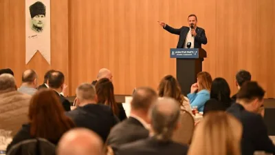 Anahtar Parti Genel Başkanı Yavuz Ağıralioğlu, İstanbul İl Başkanlığı’nın düzenlediği