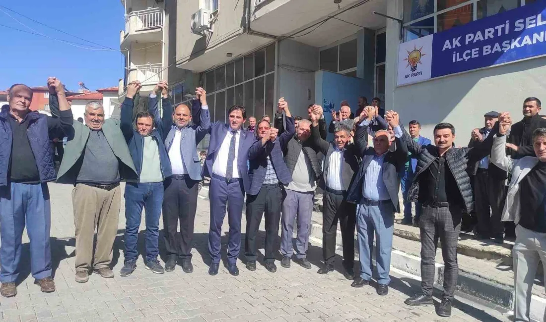 Manisa Selendi'de 3 Belediye Meclis üyesi Yeniden Refah Partisi'nden istifa