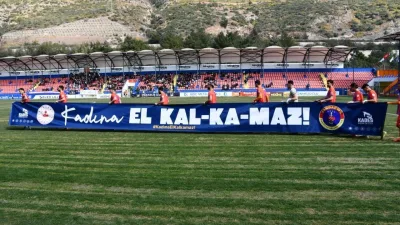 İskenderunspor, Isparta 32 Spor'u 2-0 mağlup ederek galibiyetini kutladı. Futbolcular,