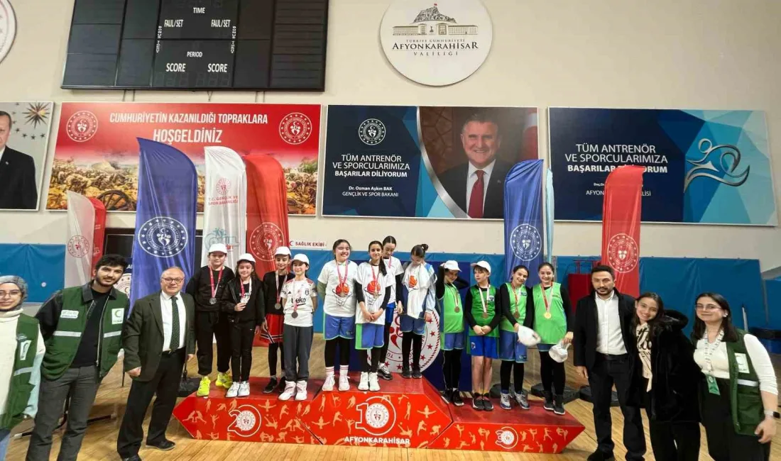 Afyonkarahisar Gençlik ve Spor İl Müdürlüğü'nün düzenlediği 3x3 Basketbol Turnuvası,