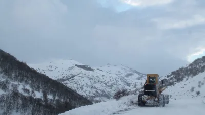 Bayburt'un yüksek kesimlerinde mart ayında kar yağışı etkili oldu. Meteorolojiden