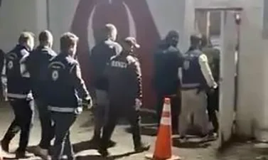 Ardahan'ın Çıldır ilçesinde durdurulan bir tırda yapılan aramada, Gürcistan'a kaçmaya