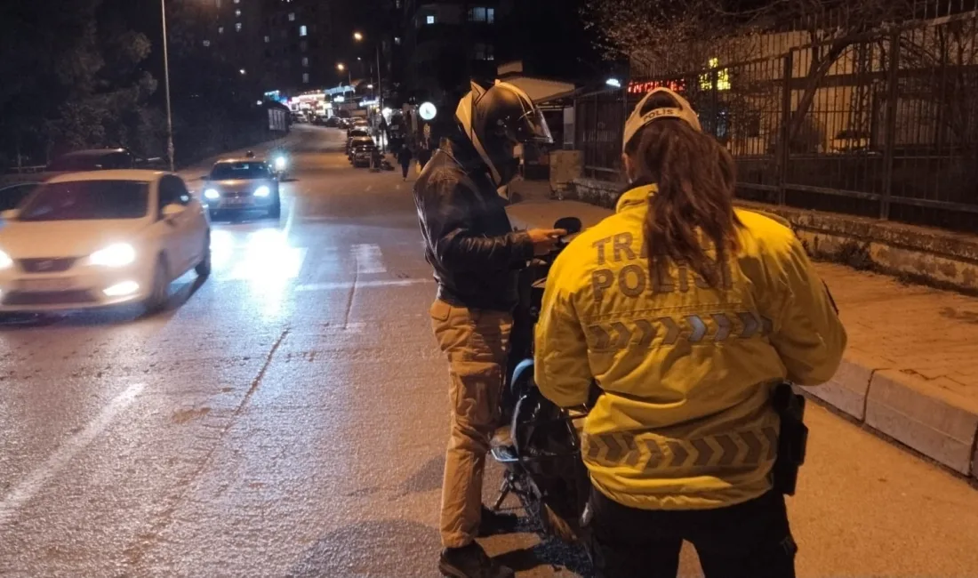 Zonguldak'ta polis ve jandarma, güvenlik operasyonları kapsamında 11 kişiyi cezaevine