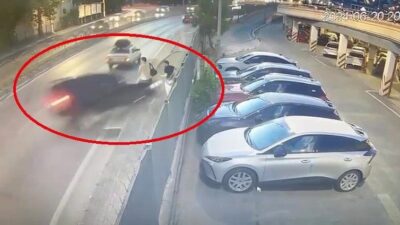 Kocaeli’de kaldırımda yürüyen Ayber Erkut ile Muhammed Ali Kraan’ın ölümüne