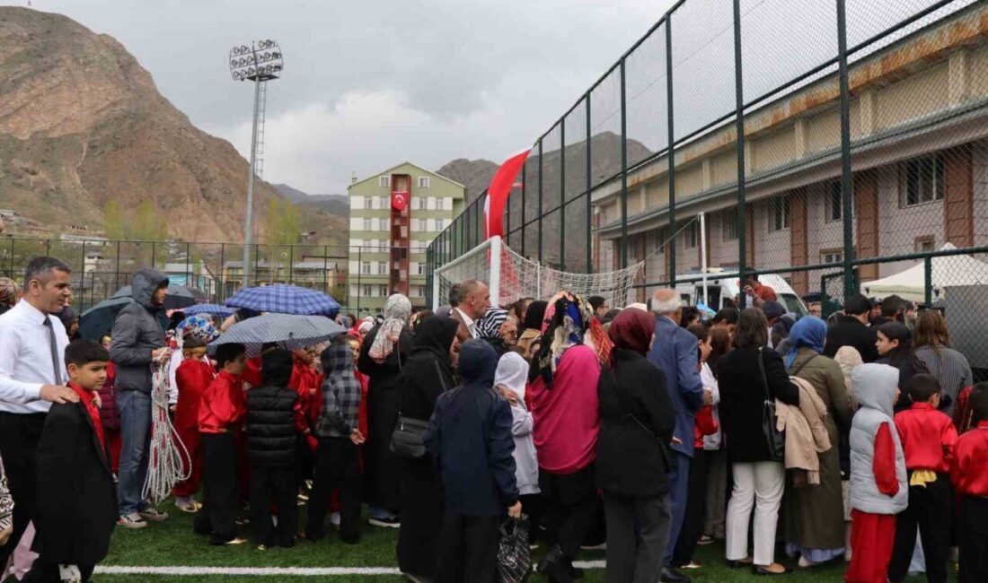 Erzurum’un Oltu ilçesindeki 23 Nisan Ulusal Egemenlik ve Çocuk Bayramı