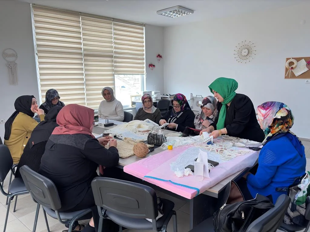 2017 yılında açılığı günden bu tarafa Bayburtlu kadınlara yönelik sunduğu