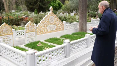 Cumhurbaşkanı Recep Tayyip Erdoğan, Ramazan Bayramı’nın üçüncü gününde anne ve