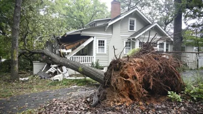 Tennessee, Missouri ve Indiana eyaletlerini etkisi altına alan şiddetli kasırgalar