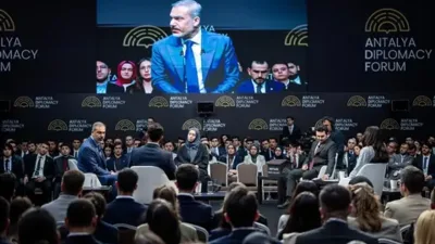 Dışişleri Bakanı Hakan Fidan, Antalya Diplomasi Forumu kapsamında gençlerle bir