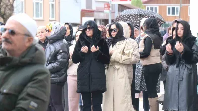 Sakarya'nın Serdivan ilçesinde ölü bulunan genç dansçı T.T., ailesi tarafından