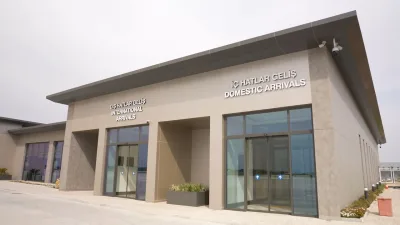 Antalya Havalimanı'nın yeni iç ve dış hat terminal binalarının resmi