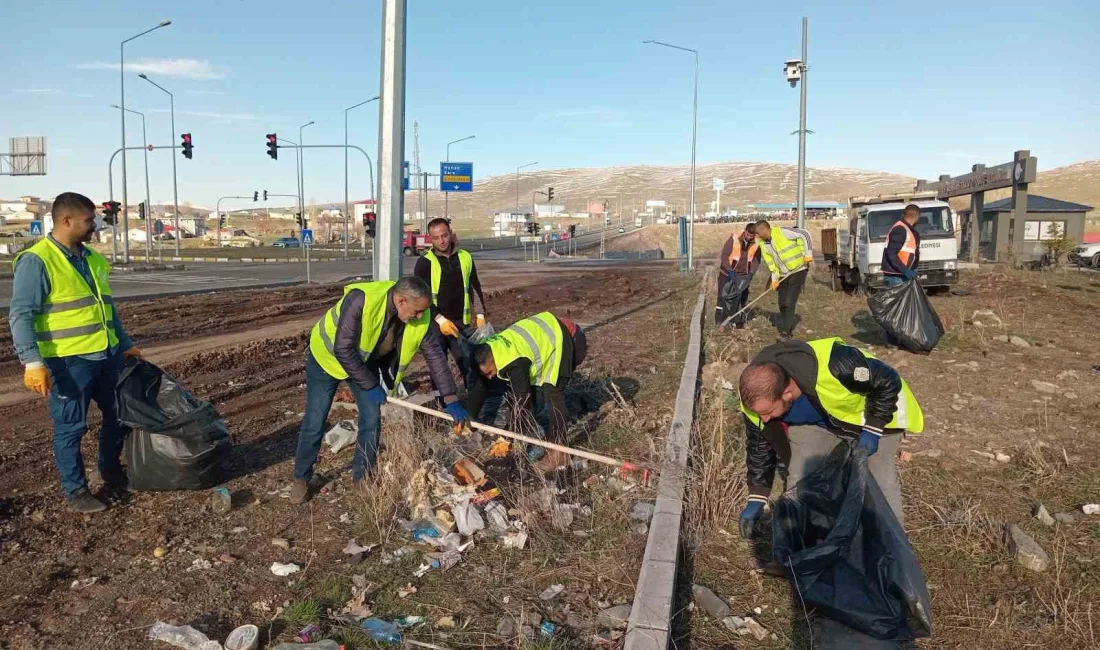 Toplum Destekli Polislik Şube Müdürlüğü ekipleri kentte, park, bahçe ve