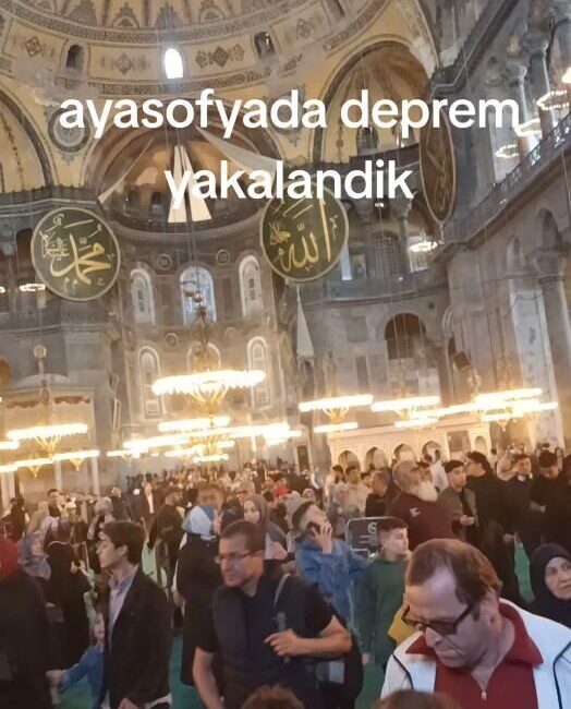 İstanbul’da yaşanan 6.2 büyüklüğündeki depreme Ayasofya-i Kebir Camii Şerifi’nde yakalanan