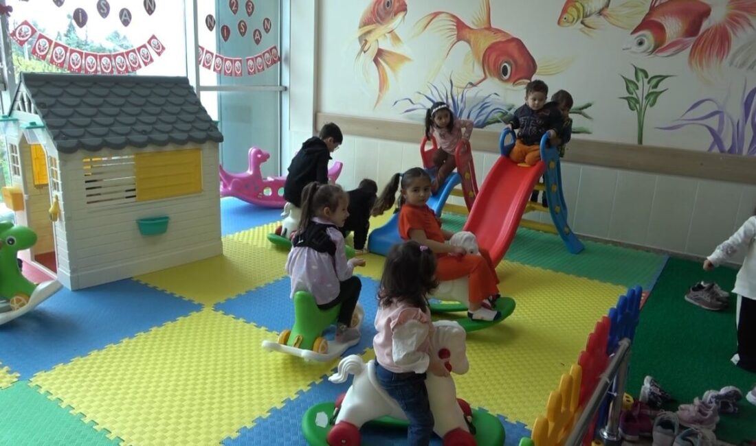 Samsun’un Bafra ilçesindeki Devlet Hastanesi, çocuk hastalar için anlamlı bir