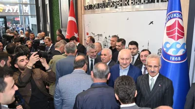 Ulaşım yatırımları hakkında da açıklamada bulunan Bakan Uraloğlu, “Trabzonluların en