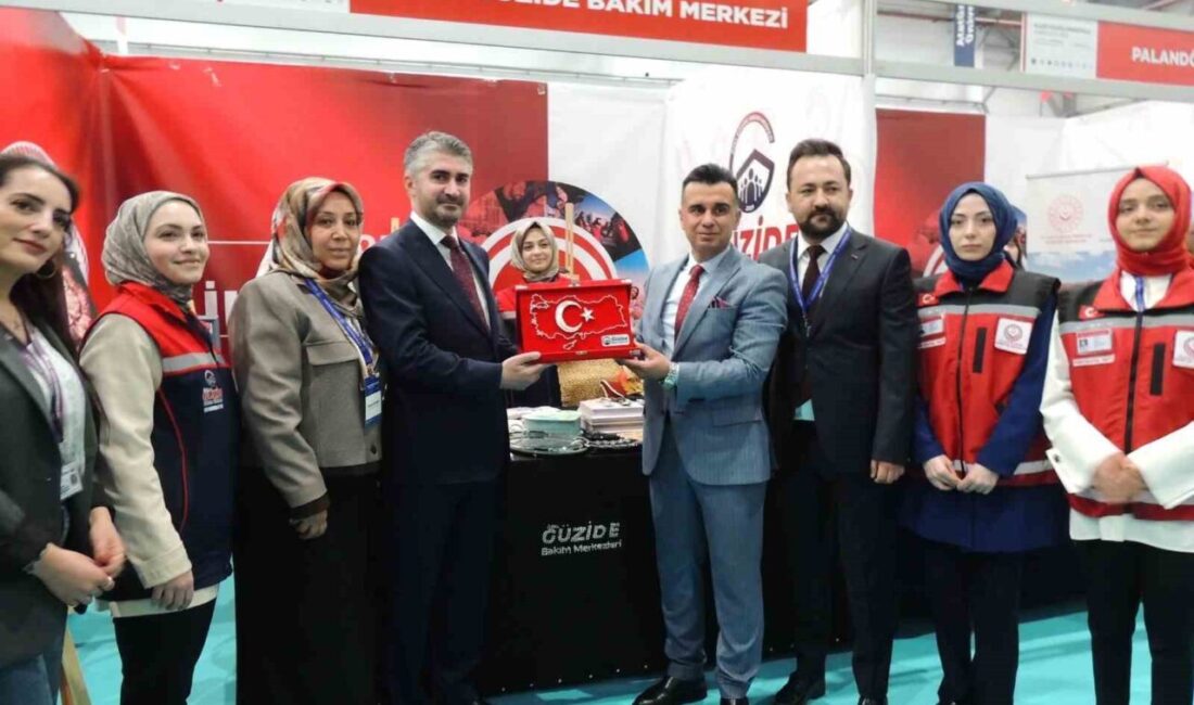 Recep Tayyip Erdoğan Fuar Merkezi’nde düzenlenen KUDAKAF’25 Kuzeydoğu Anadolu Kariyer