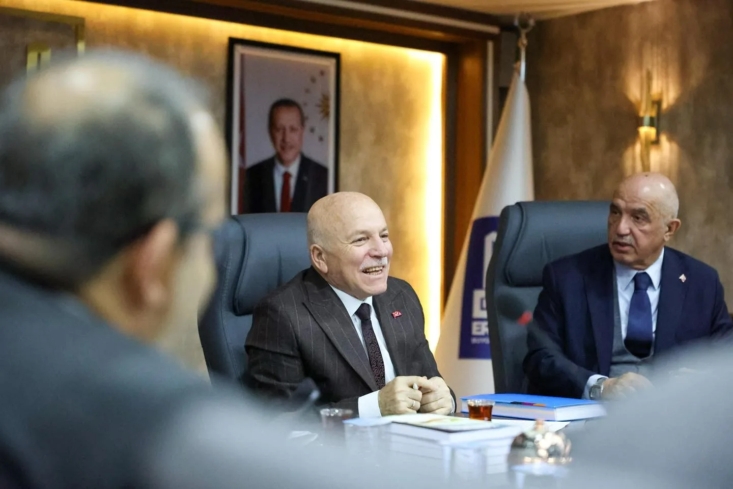 Erzurum Büyükşehir Belediye Başkanı Mehmet Sekmen, kent içi trafiği daha