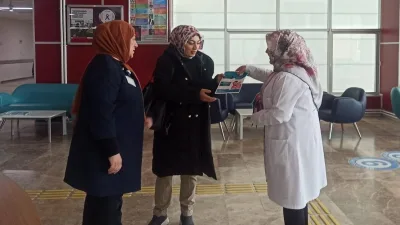 Ulusal Kanser Haftası kapsamında Bayburt Devlet Hastanesinde stant açılarak, bilgilendirmeler