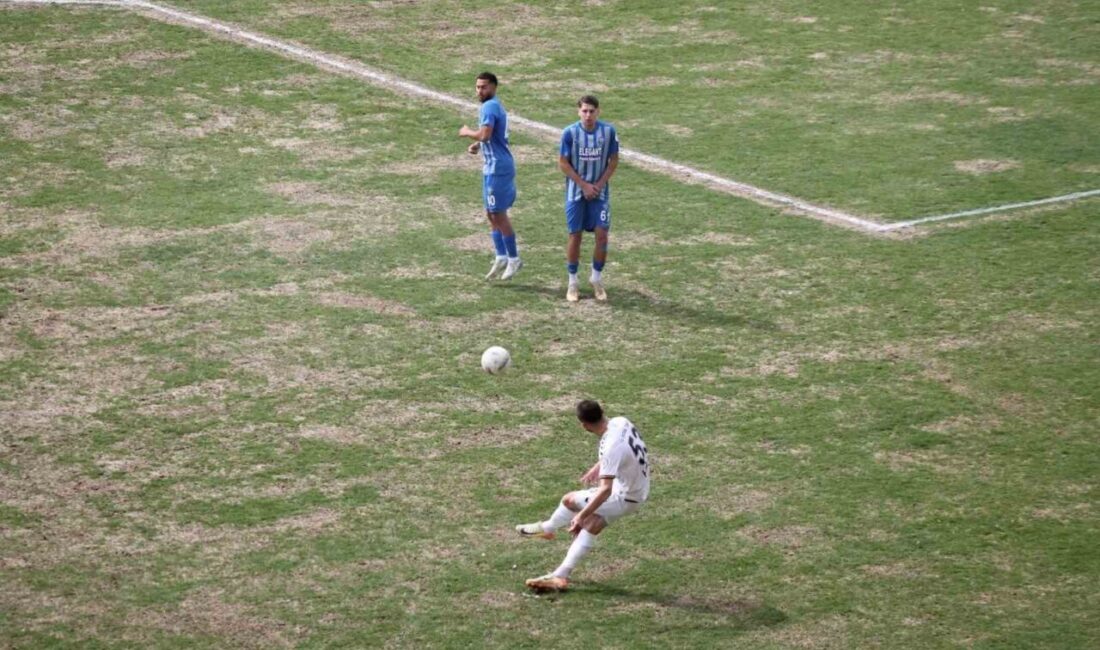 BAYBURT (İHA) Türkiye Futbol Federasyonu, 3. lig, 3. grupta mücadele