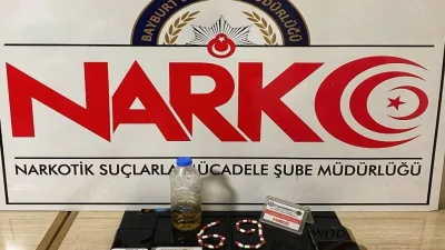 Bayburt'ta polisin durduğu araçta yapılan adli aramada G.D. isimli şahsın