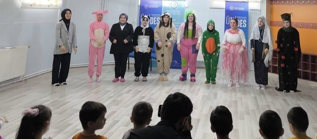 Bayburt Gençlik Merkezi Çocuk Etkinlikleri Öğrenci Topluluğu tarafından Aydıntepe Anaokulunda