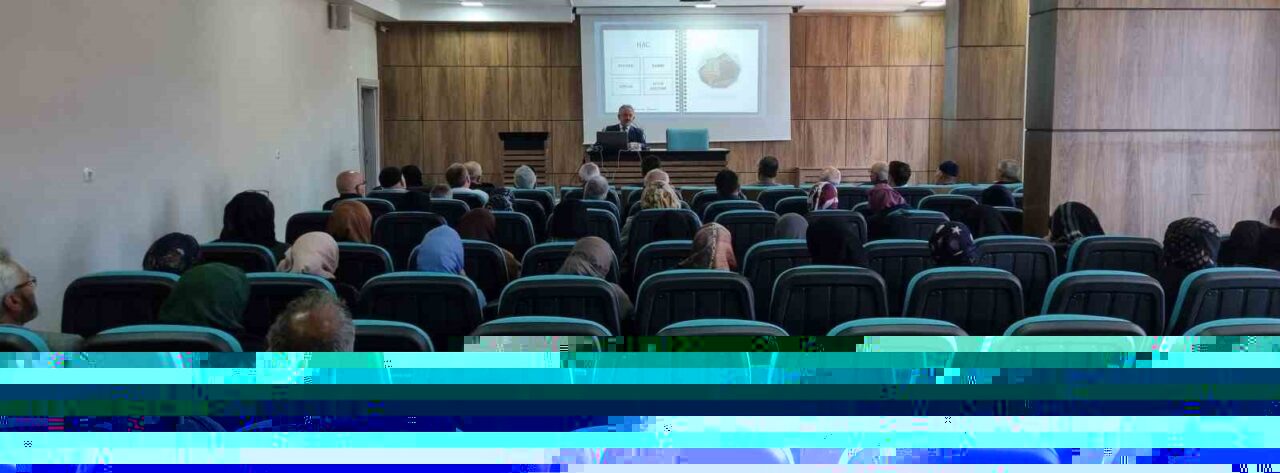 Bayburt İl Müftülüğünce, kutsal topraklara gidecek hacı adayları için hac