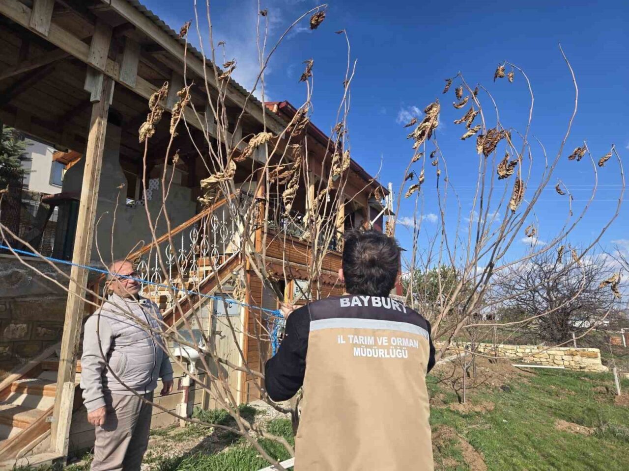 Bayburt İl Tarım ve Orman Müdürlüğü teknik personelleri tarafından, meyve