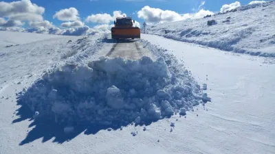 Bayburt'ta sağanak yağmur etkili olurken, yükseklerde kar yağışı bekleniyor. Meteoroloji