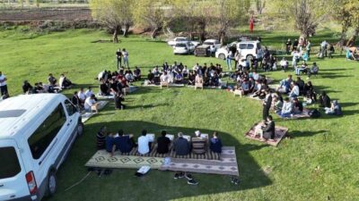 Erzincan’da Kredi Yurtlar Kurumları (KYK) tarafından “Bir sure bir sahabe”