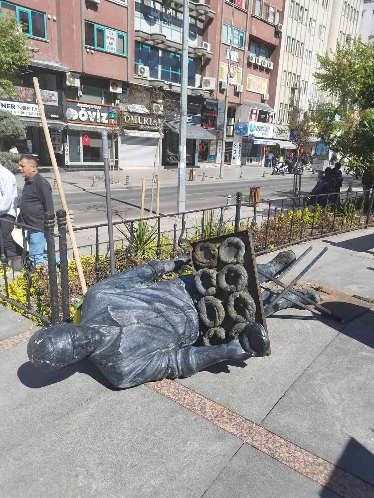 İstanbul’da meydana gelen depremin ardından Tekirdağ’ın Çorlu ilçesinde, belediye tarafından