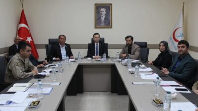 Demirözün’de içme suyu kaynaklarının ve depoların uygunluğuna yönelik toplantı yapılarak,