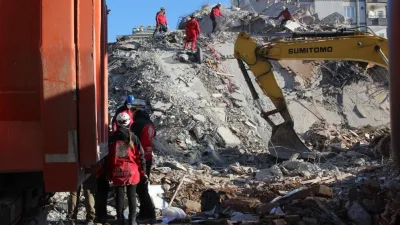 Gaziantep’te 6 Şubat depremlerinde 25 kişinin öldüğü Pamukkale Sitesi A