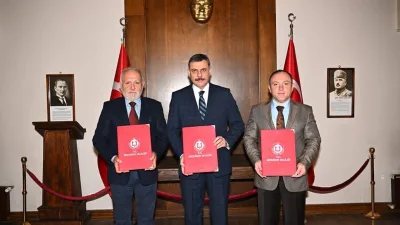 Erzurum’da sınıf sayısı yetersiz olan inşaat ömrünü tamamlayan okulun yerine