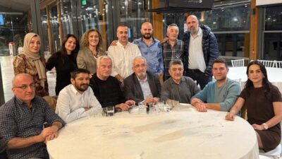 Samsun’da emekliliğe ayrılan 45 yıllık kalp cerrahı doktora veda yemeği