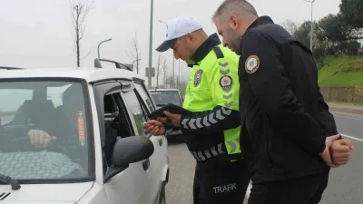 Ordu’nun Ünye ilçesinde polis ekipleri, 8 farklı noktada geniş çaplı