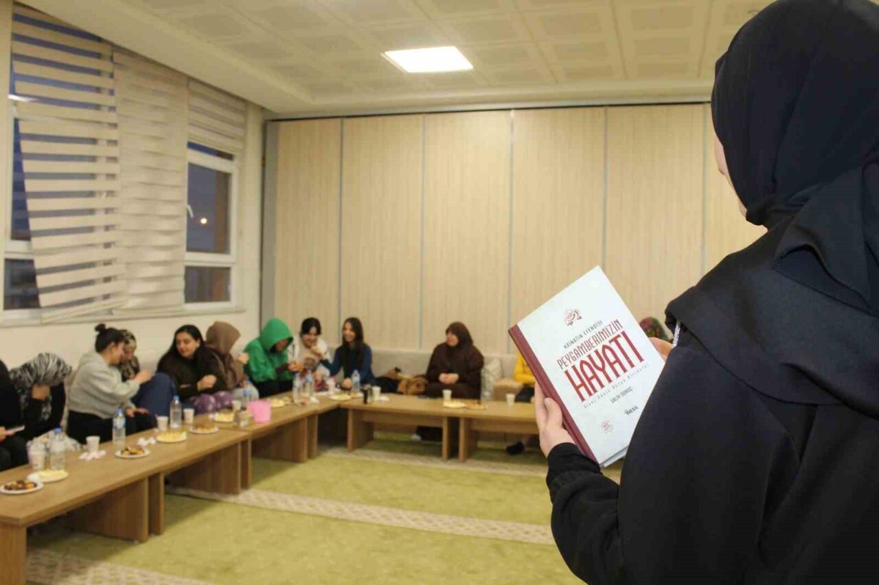Erzincan Gençlik ve Spor İl Müdürlüğüne bağlı olarak hizmet veren
