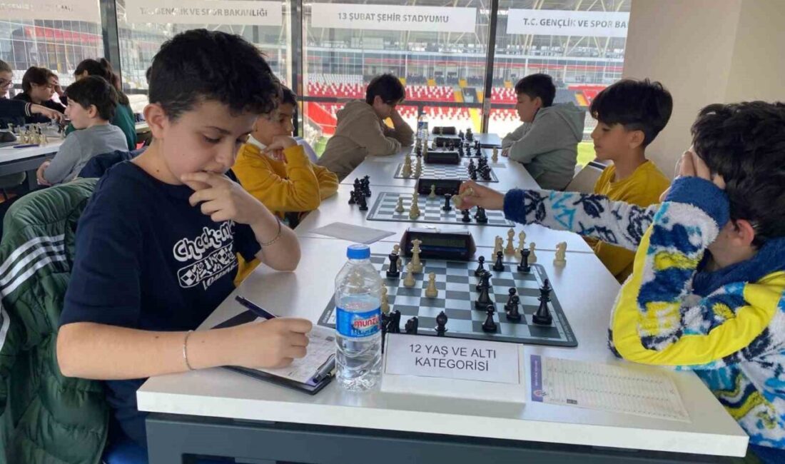 Erzincan’da 23 Nisan Satranç Turnuvası 198 sporcunun katılımıyla gerçekleşti. 13