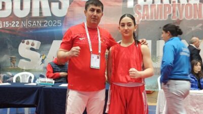 Erzincanlı sporcular Mevsim Gül Ateş ve Yağmur Palut, Samsun’da düzenlenen