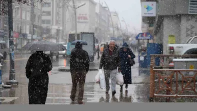 Erzurum’da takvimler Nisan ayını gösterse de zaman zaman sürpriz kar