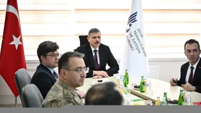 Erzurum Valisi Mustafa Çiftçi, BTK'dan brifing aldı. Düşük yörünge uydu