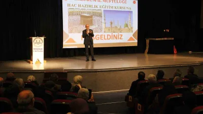 Erzurum’da mübarek topraklara gidecek hacı adayları için düzenlenen seminerlerin ilki