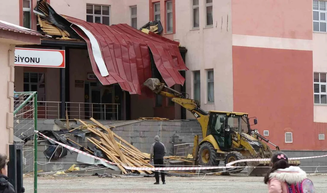 Erzurum’da 2 gündür etkili olan kuvvetli rüzgâr ve fırtına, bir