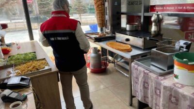 Erzurum’da Tarım ve Orman İl Müdürlüğü ekipleri tarafından tavuk döner