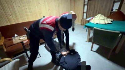 Sakarya’nın Sapanca ilçesinde jandarma ekiplerince gerçekleştirilen ve 6 adet ruhsatsız