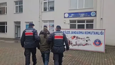 Giresun’da silahla havaya ateş açarak sosyal medya hesabında paylaşan şahıs