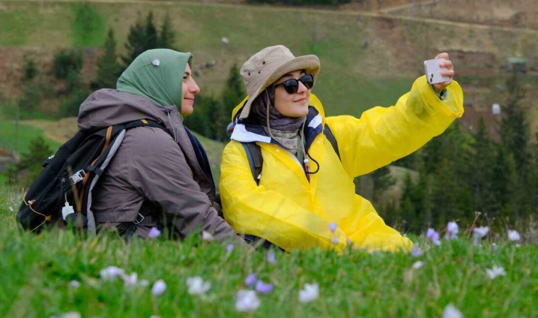 Baharın tüm cömertliğini sergilediği Gümüşhane’nin eşsiz doğasında, 41 doğa tutkunu,