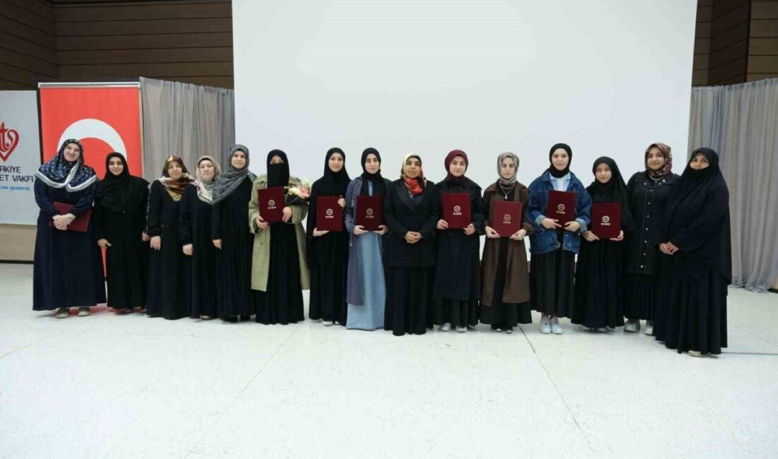 Erzincan genelindeki Kur’an kurslarında eğitim gören 23 kız ve erkek