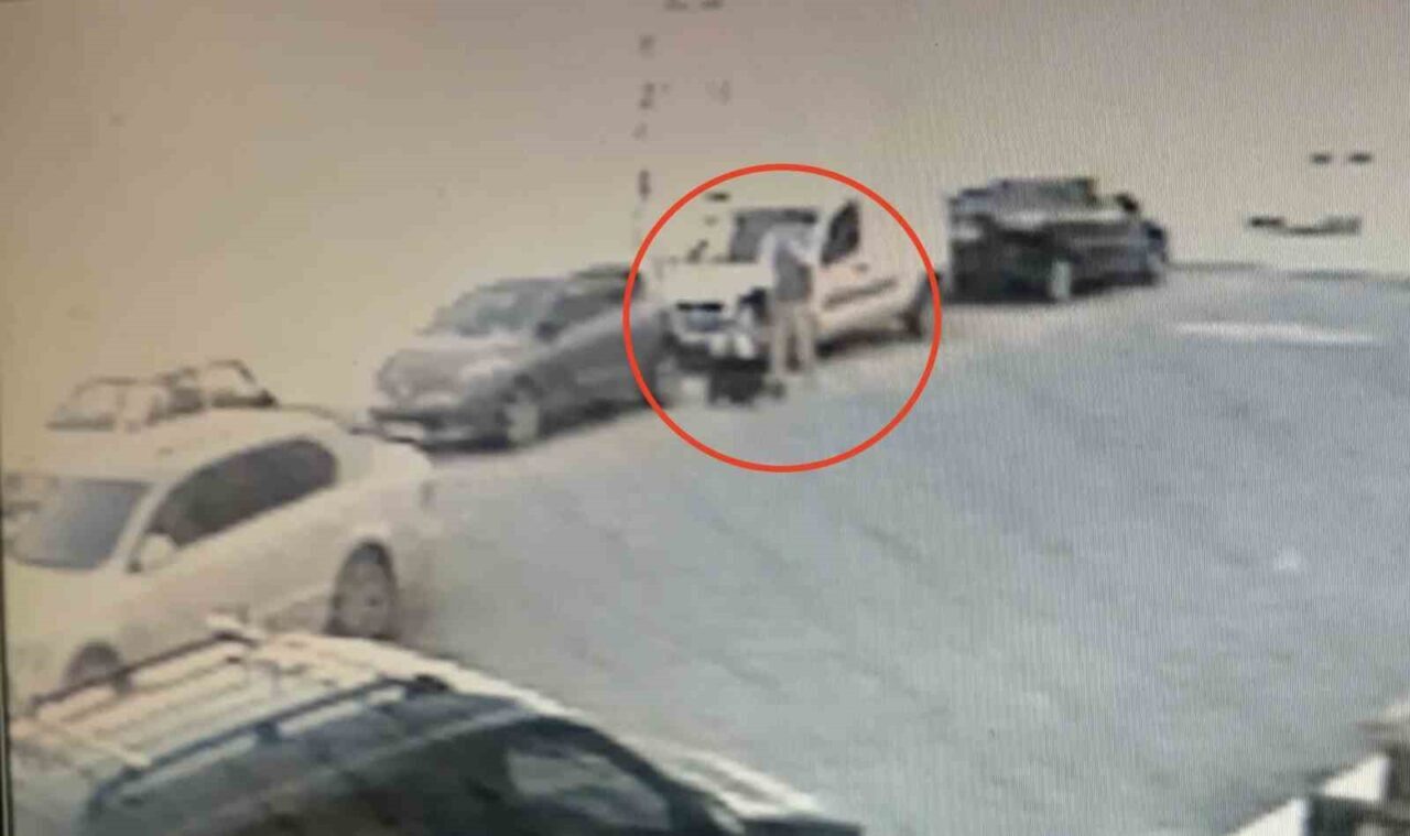 Kastamonu’da apartmanı saran koku üzerine ekiplerin girdiği evde, bıçaklanmış halde